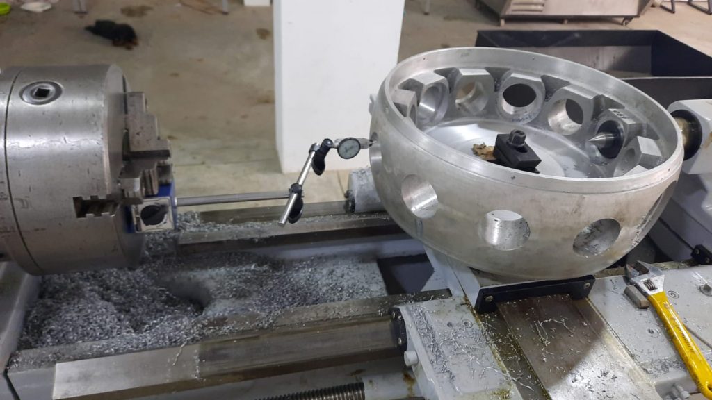 R&L Metal Mechanics - Servicios de torno