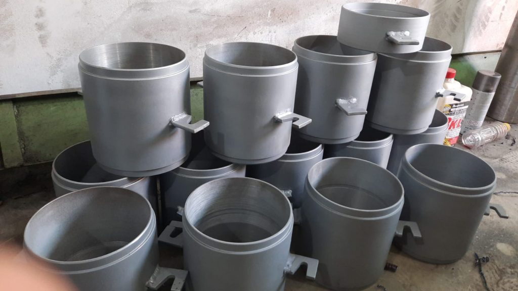 R&L Metal Mechanics - Servicios de torno