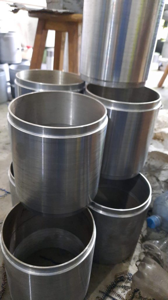 R&L Metal Mechanics - Servicios de torno