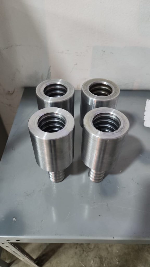 R&L Metal Mechanics - Servicios de torno