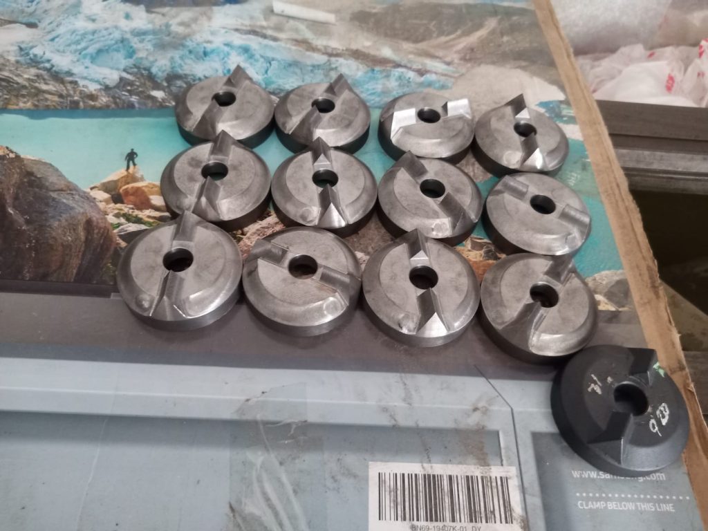 R&L Metal Mechanics - Servicios de torno